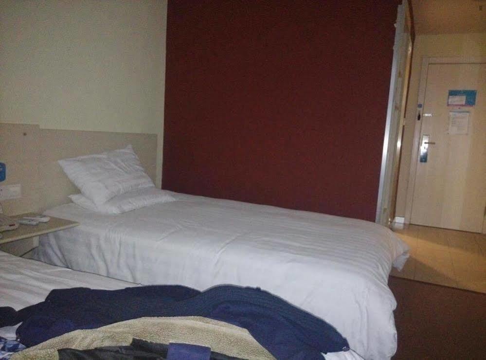 Hanting Hotel Yibin Zhongshan Street Eksteriør bilde
