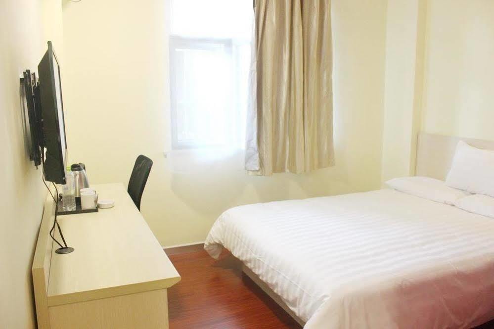 Hanting Hotel Yibin Zhongshan Street Eksteriør bilde